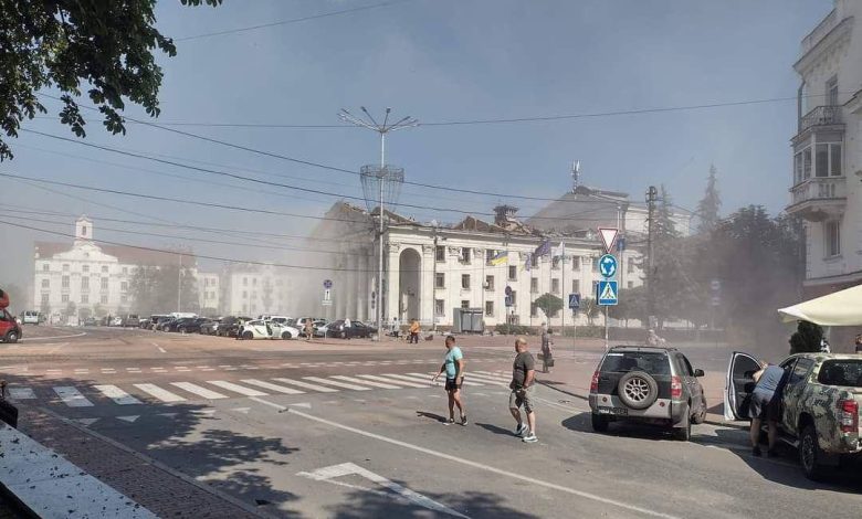 Внаслідоу удару по центру Чернігова загинуло п’ятеро людей