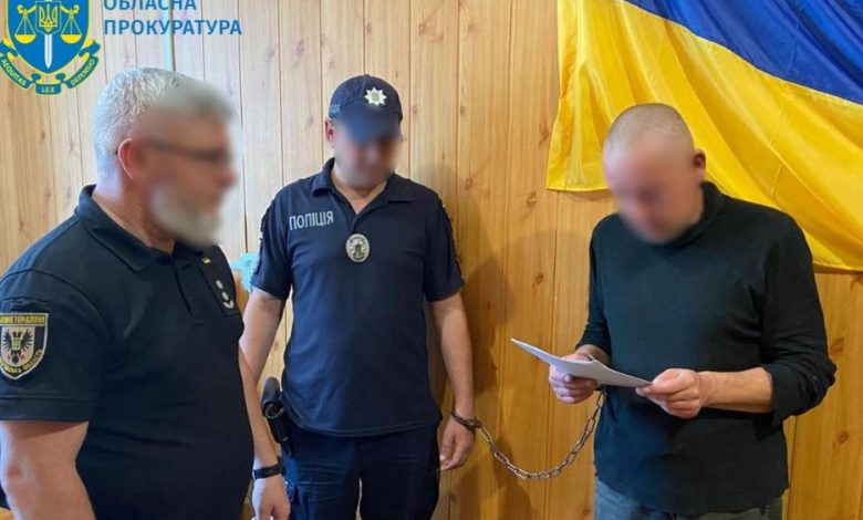 Жителю Чернігівщини, який катував співмешканку та двох дітей, повідомлено про підозру