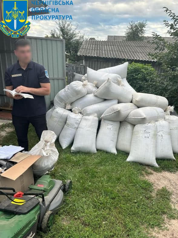Жителю Новгород-Сіверщини повідомлено про підозру у збуті тютюнових виробів (Фото)