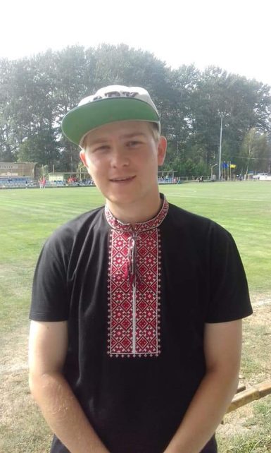 Чернігівці розповіли, якими іноземними мовами володіють і як це їм допомагає у житті