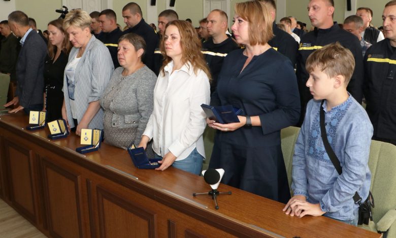Чернігівських поліцейських посмертно відзначили медалями «За оборону Чернігова»