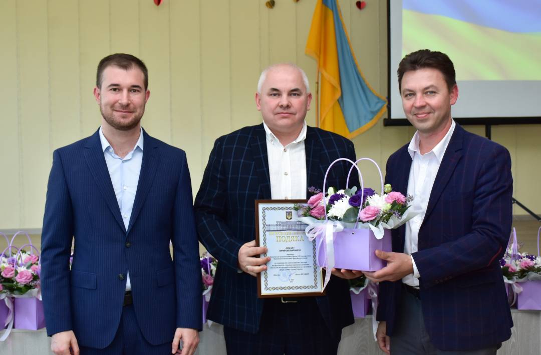 День працівника освіти: педагогам Чернігова вручили заслужені нагороди