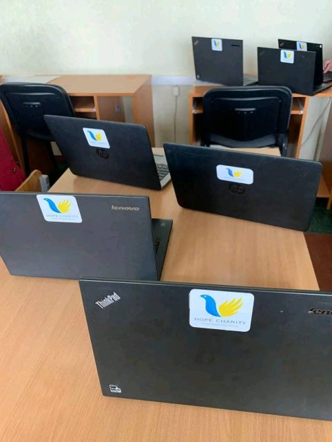 Діти – наше майбутнє, і ми робимо все задля їхнього розвитку: історія благодійного фонду «Hope Charity»