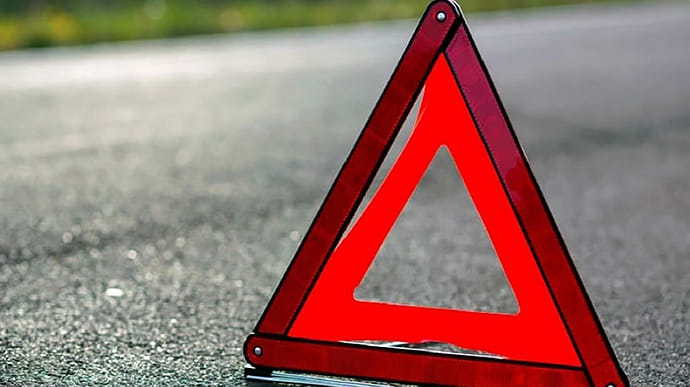 ДТП із травмованими: у селі на Чернігівщині «Ланос» влетів у фуру
