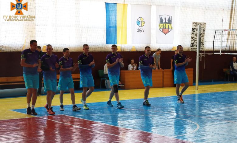 Кубок міста Чернігова з волейболу здобула команда ДСНС (Фото)