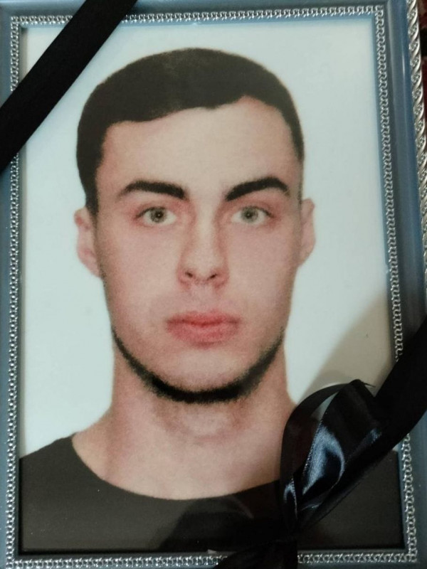На Чернігівщині провели в останню путь загиблого сапера
