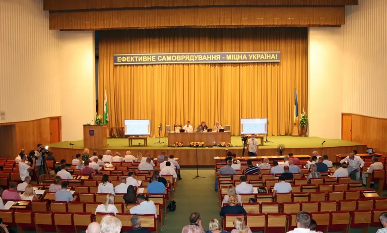 На сесії Чернігівської облради розглянуть питання позбавлення мандатів двох депутатів