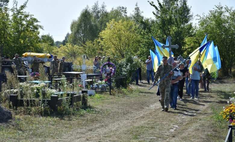 Носівка прощалася з Героєм