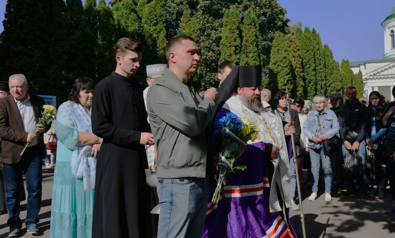 У Ніжині відбулася панахида за загиблими воїнами