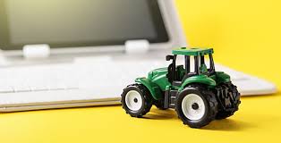 Житель Чернігівщини надіслав незнайомцю 150 тисяч гривень за неіснуючий трактор