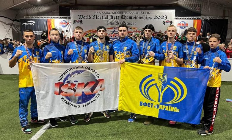 Чернігівські кікбоксери у складі української збірної посіли друге командне місце на чемпіонаті світу