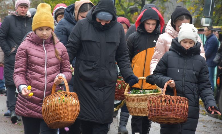 Громада на Чернігівщині провела в останню путь Воїна-Захисника