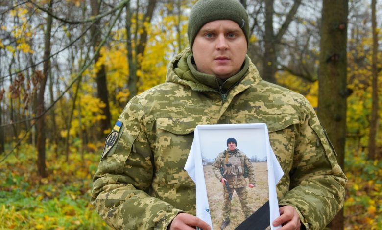 Громада на Чернігівщині провела в останню путь Воїна-Захисника