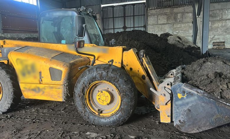 Поліція Чернігівщини скерувала до суду справу щодо організованої злочинної групи, яка займалась незаконним видобутком торфу (Фото)