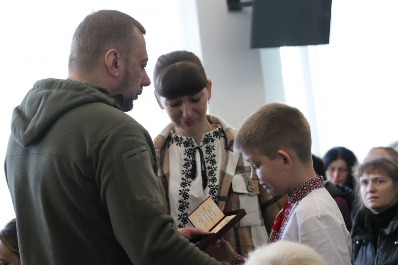 Посмертні державні нагороди передали сім’ям полеглих захисників із Чернігівщини (Фото)