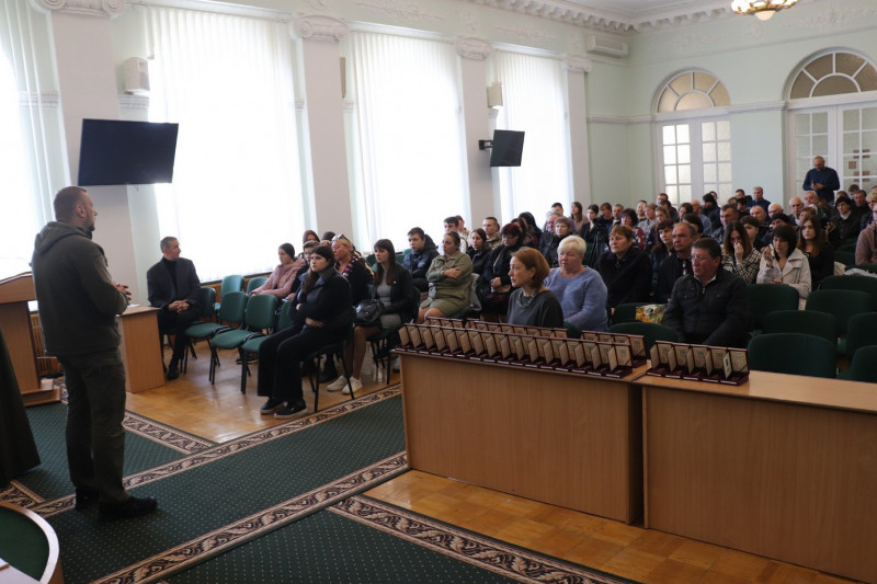 Посмертні державні нагороди передали сім’ям полеглих захисників із Чернігівщини (Фото)