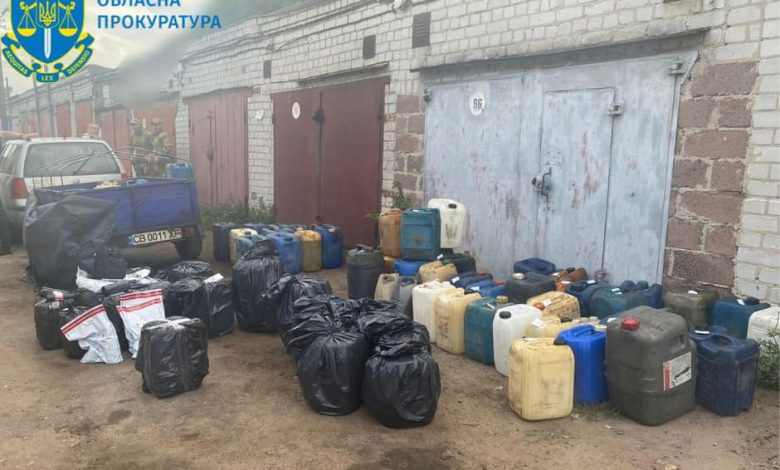 Привласнили дизельне пальне комунального підприємства: повідомлено про підозру трьом учасникам організованої злочинної групи