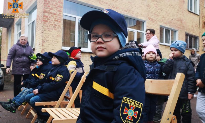 У Чернігові мобільний клас завітав до дитячого садочка (Фото)