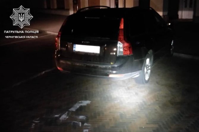У Чернігові патрульні затримали п’яного водія під час комендантської години