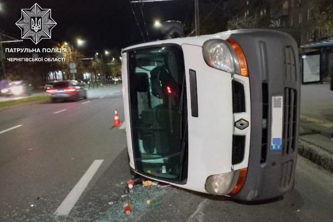 У Чернігові п’яний водій скоїв ДТП