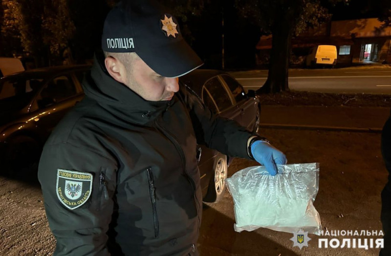 У Чернігові затримали наркозакладчика