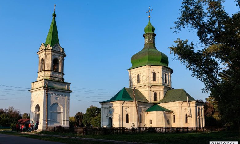 Звичайна незвичайна церква в Седневі (Фото)