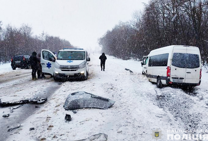 9 постраждалих: стали відомі подробиці ДТП між Меною та Черніговом