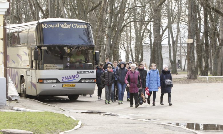 Ціль-мінімум – тисяча: чернігівський мандрівний лекторій «Дорогами рідного краю» провів 900-ту екскурсію