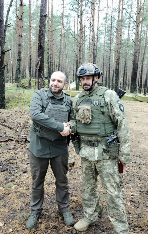 Двоє воїнів із Чернігівщини отримали відзнаки від Міноборони