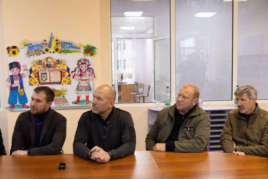 Мобілізувати зв'язки та можливості українців по всьому світу на підримку Чернігова. Візит делегації Світового конгресу українців