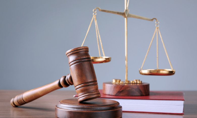На Чернігівщині до 5 років ув’язнення засуджено поліцейського, який побив водія скутеру