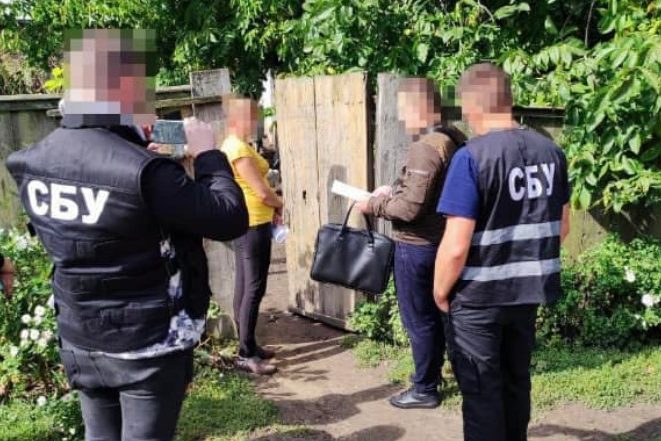На Чернігівщині до 8 років позбавлення волі засуджено жінку, яка здавала ворогу позиції ЗСУ