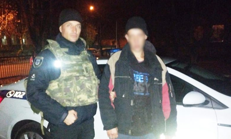 На Чернігівщині під час застілля чоловік порізав ножем свого знайомого
