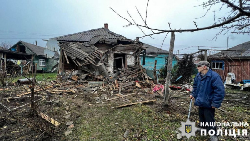 Наслідки ворожого обстрілу Семенівки (Фото)