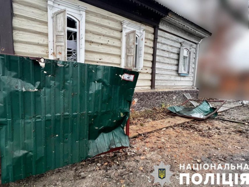 Наслідки ворожого обстрілу Семенівки (Фото)