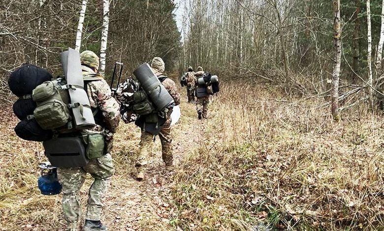 Спецпризначенці поліції дають відсіч окупантам на прикордонні Чернігівщини (Фото)