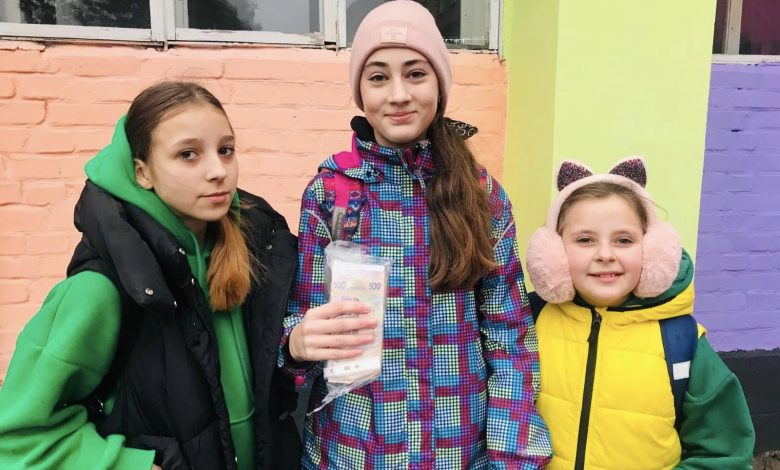 У Ніжині учні провели благодійний ярмарок на підтримку ЗСУ (Фото)