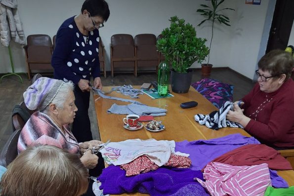 Від приготування їжі до фітнесу і саморозвитку: в громаді на Чернігівщині надають пенсіонерам різноманітні послуги (Фото)