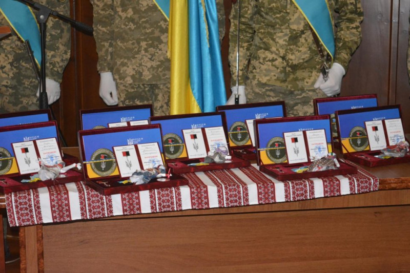 Військового з Чернігівщини нагородили орденом «Народний Герой України»
