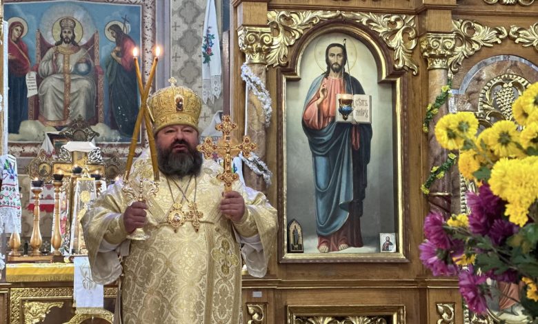 Єпископ Антоній завершив божественну літургію у Свято-Вознесенському храмі села Нова Басань (Фото)
