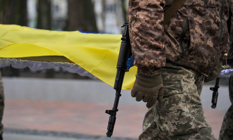 Захисник із Ніжина Євлашевський Юрій повернувся на щиті