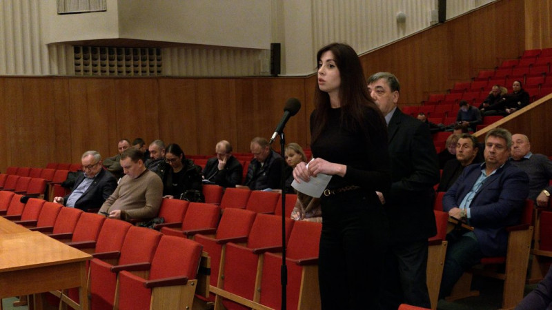 Умови обігу сільськогосподарських земель, гуманітарка, колишні депутати "ОПЗЖ": як пройшла сесія обласної ради