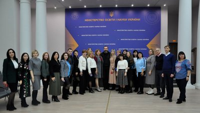 13 вчителів української мови та літератури й 5 математиків вперше пройшли сертифікацію на Чернігівщині