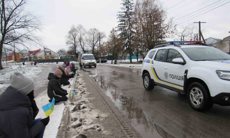 Бобровицька громада провела в останню дорогу українського воїна