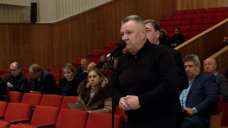 Умови обігу сільськогосподарських земель, гуманітарка, колишні депутати "ОПЗЖ": як пройшла сесія обласної ради
