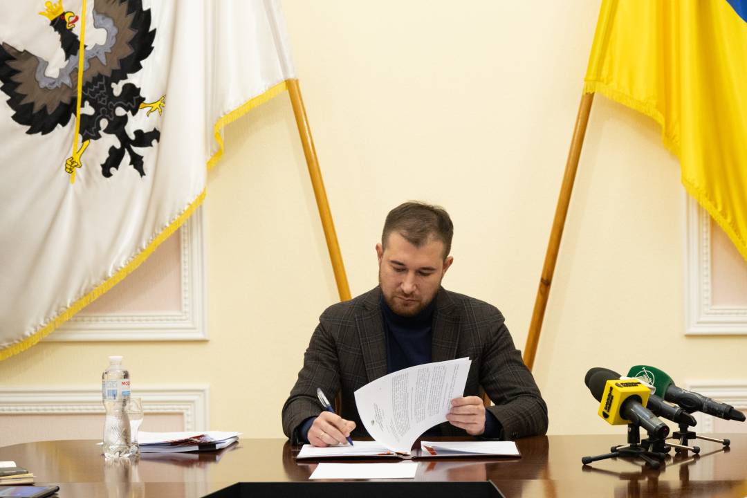 Чернігів у 2024 році виплачуватиме 20 тис. грн кожному мобілізованому, а також компенсуватиме 500 грн за комунальні послуги родинам загиблих військових