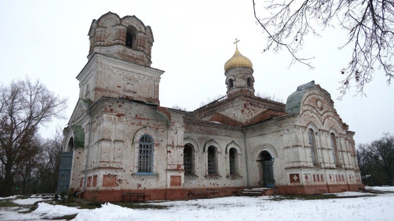 Розв'язали підлітку очі, щоб бачив, як вбивають українського військового: у Чернігові судять російського командира