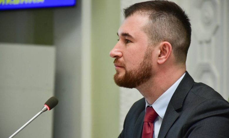 Ломако вимагає у керівництва держави звіт за забраний «військовий ПДФО»