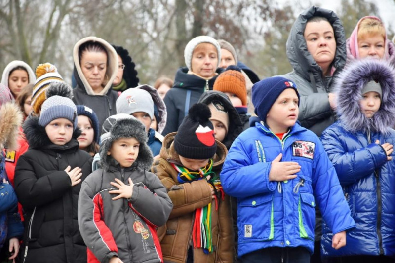 На Чернігівщині встановили меморіальні дошки на честь полеглих захисників