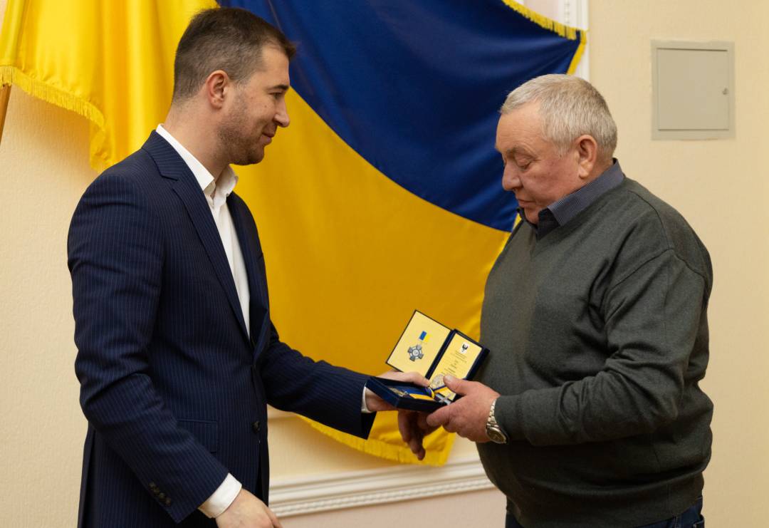 Олександр Ломако привітав енергетиків Чернігова з професійним святом